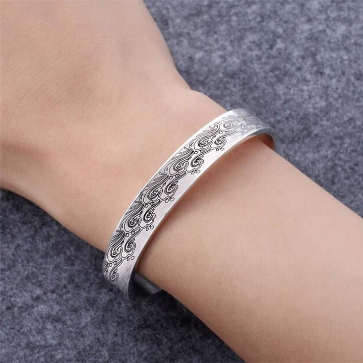 Sentimental family gift: Granddaughter love message cuff bracelet, ideal for young girls