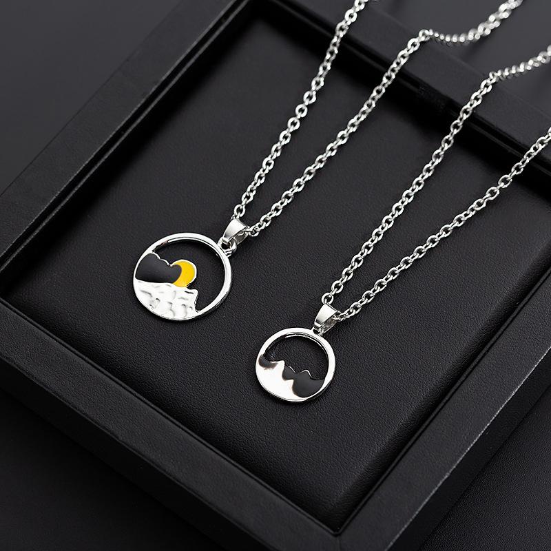 Unisex mountain landscape pendant on a chain, reflecting a love for the outdoors, alloy material.