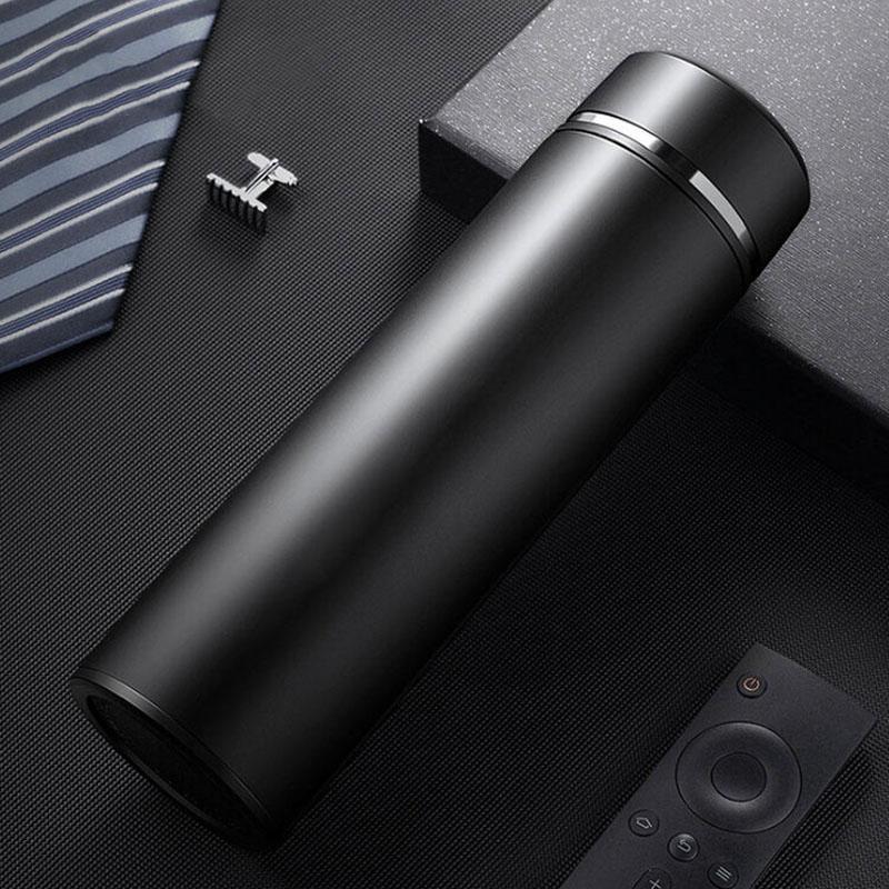 Gift-ready smart hydration bottle, 500ml, with clear temperature display on the vacuum lid
