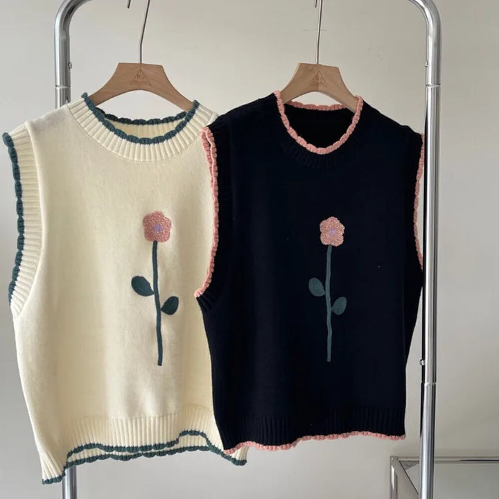 Chic Marisa women's winter fashion: 3-piece set with a soft knit cardigan, perfect for cozy style.