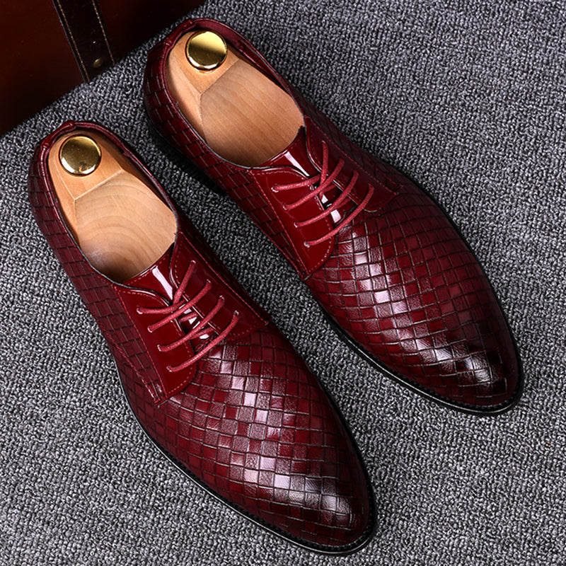 Stylish men's black leather lace-up dress shoes, perfect for formal occasions & office wear. Comfortable & chic.