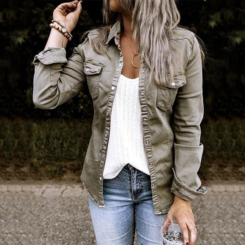 Elisa women's denim jacket with a classic collar and button-front, ideal for versatile everyday wear.