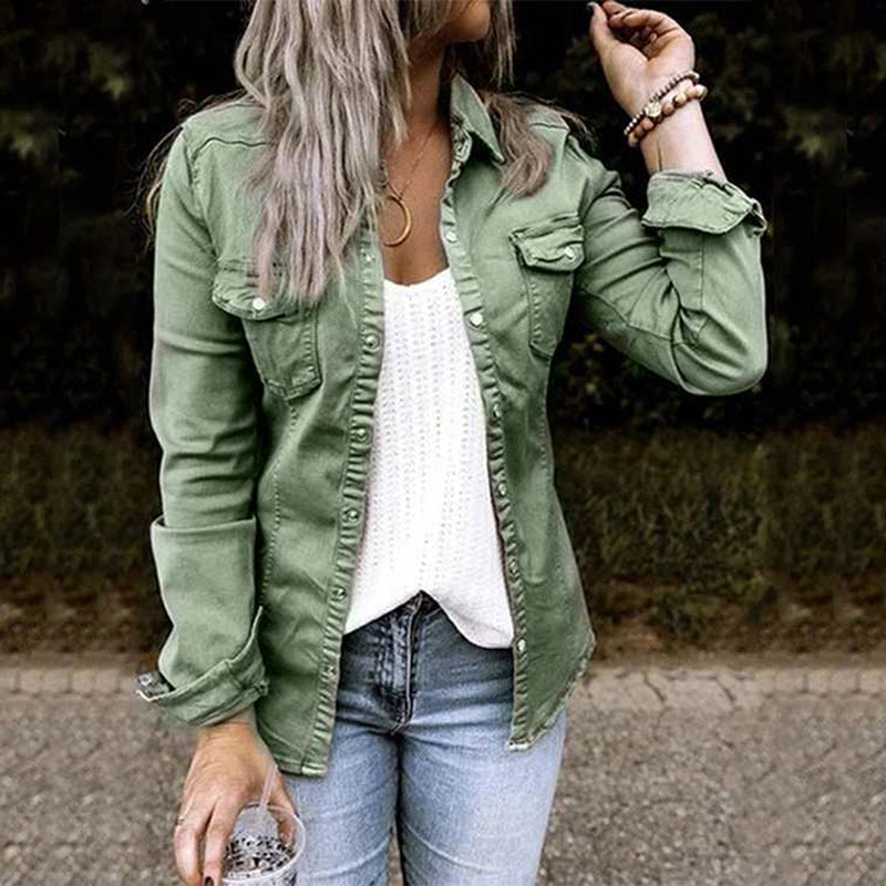 Timeless women's denim jacket, Elisa, a classic piece of outerwear for elegant and casual fashion.