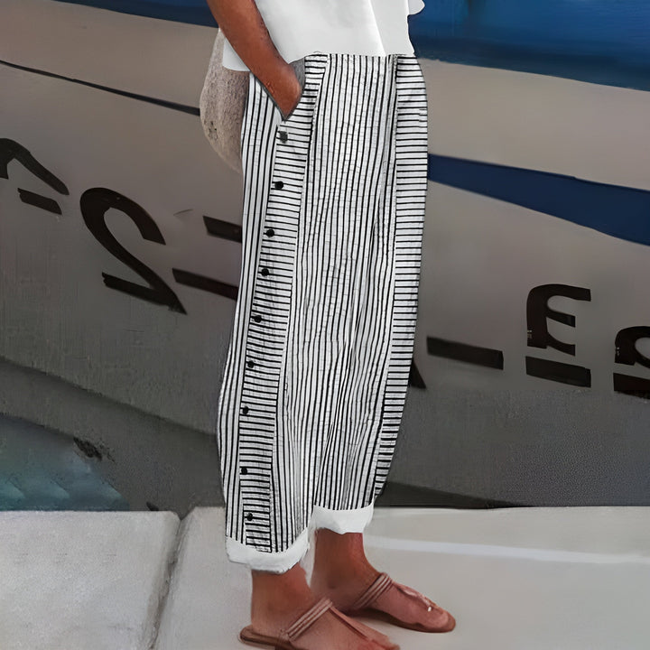 Comfortable women's drawstring summer pants with a straight leg, ideal for travel. Flowy, lightweight fashion.