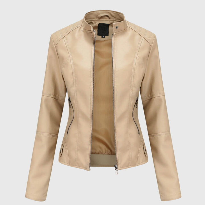 Effortless oversized women's shacket jacket with a classic collar & button front. Stylish layering piece for fall.