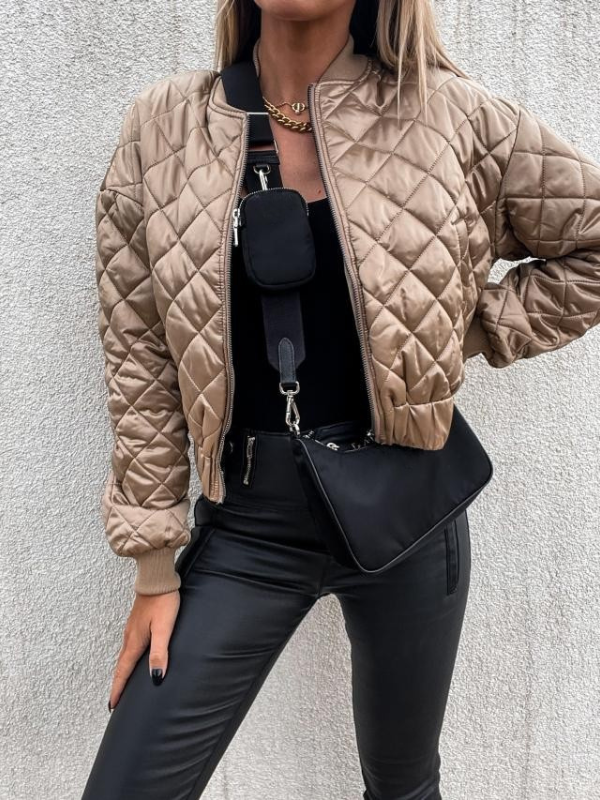 Cozy padded women's bomber jacket with pockets. Chic, everyday outerwear for ultimate comfort.