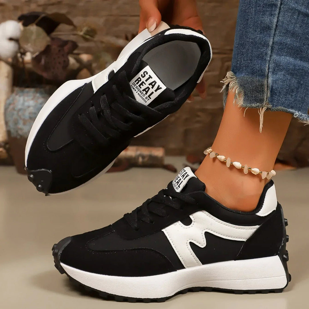 Trendy platform sneakers for women, lace-up design, ideal for walking & casual style.