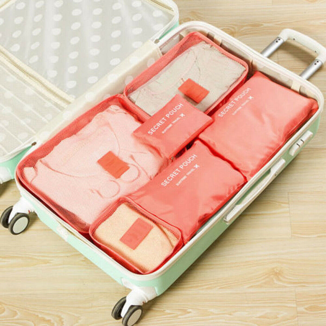 Breathable mesh panels on travel packing cubes. Keep clothes fresh & easily viewable.