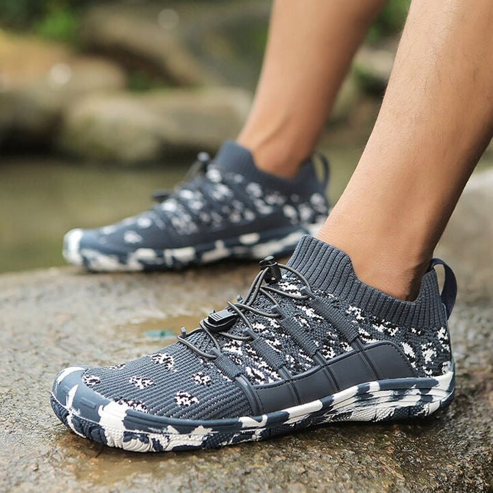 Auron minimalist barefoot shoes for women & men, non-slip sole for comfort, walking & fitness.