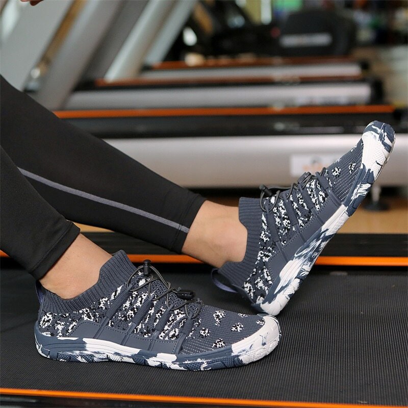 Quick-dry Auron water shoes, unisex with non-slip sole, ideal for walking, beach, or aquatic fitness.