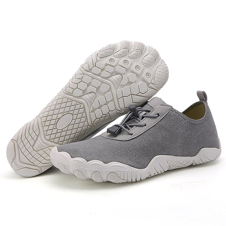 Athletic barefoot sports shoes for ultimate comfort & grip. Unisex, flexible, ideal for all training.