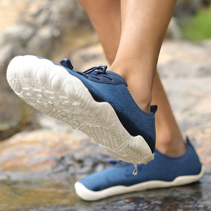 Unisex athletic barefoot shoes for natural movement. Non-slip sole for outdoor running & training.