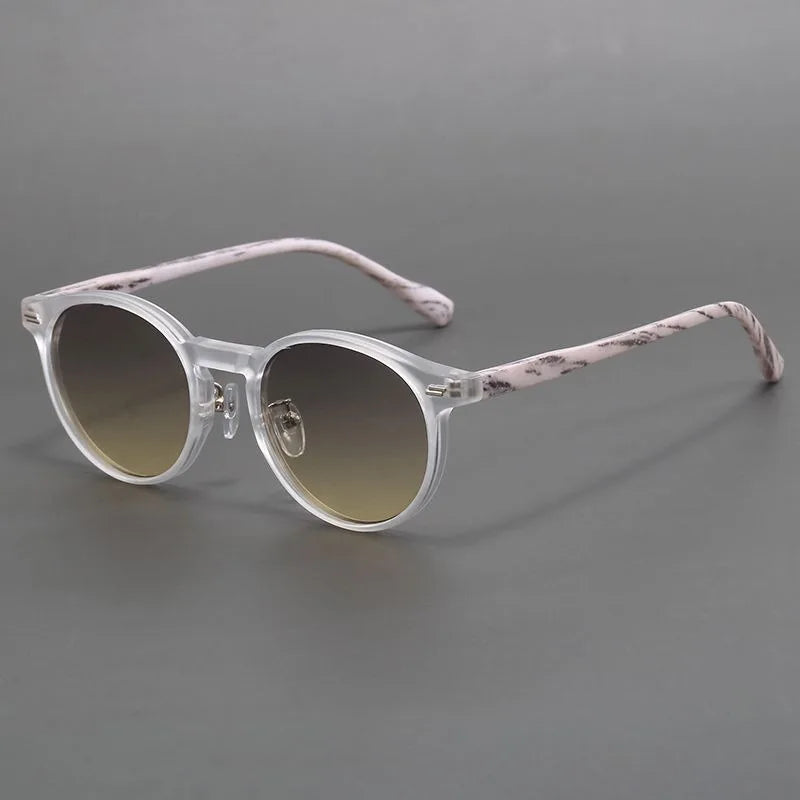 Unisex black UV400 protection sunglasses, lightweight and stylish fashion eyewear