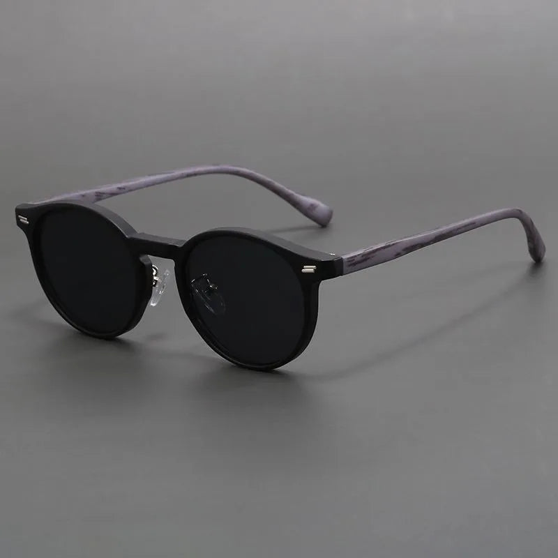 Lightweight unisex sunglasses, perfect for daily wear with full UV400 protection