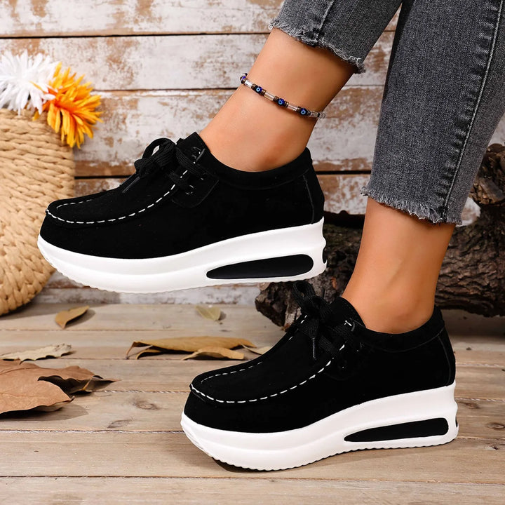 Detail of the comfortable padded collar and tongue of Unisex Orthopedic Walking Shoes