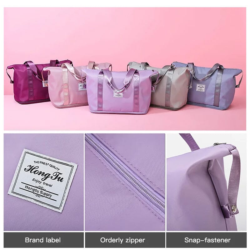 Stylish unisex weekend bag in a neutral color, perfect for quick travel