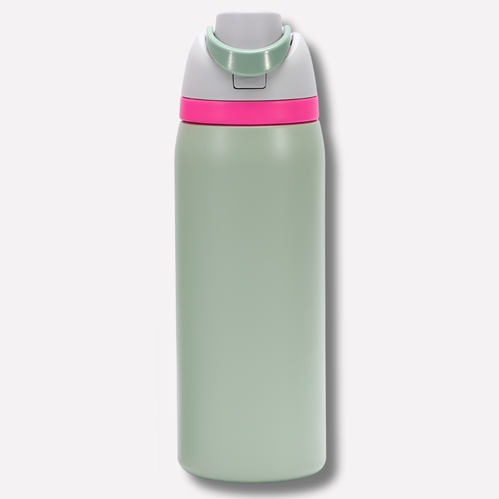 Durable unisex insulated stainless steel water bottle, reusable, perfect for travel, sports, and daily hydration.