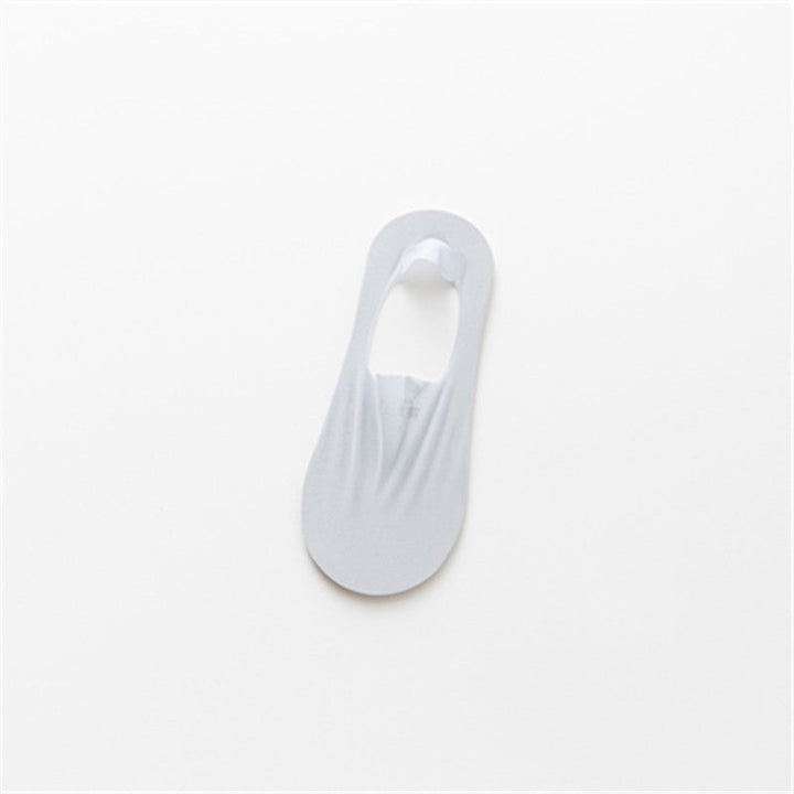 Breathable cotton socks with an invisible design, offering superior comfort and fit