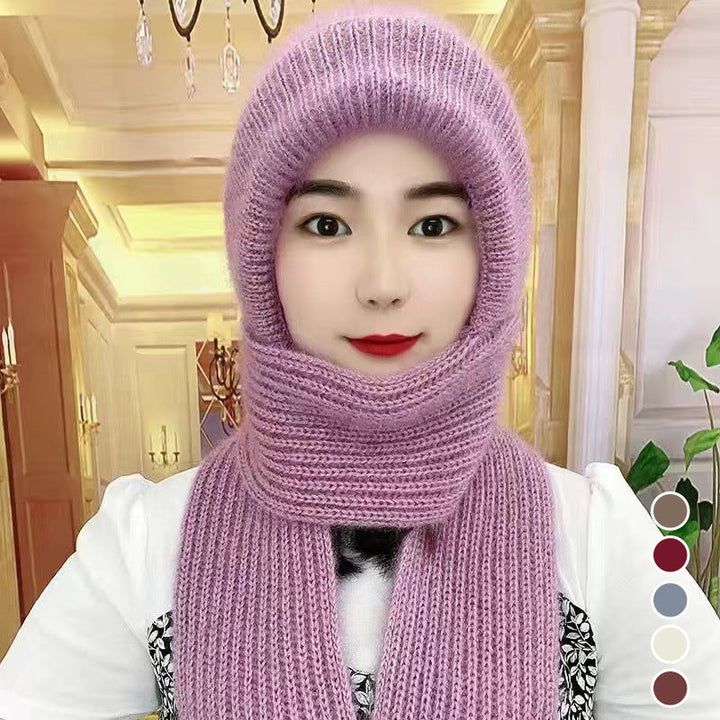 Knitted texture of the unisex cap scarf, highlighting its warmth, windproof and ear protection features