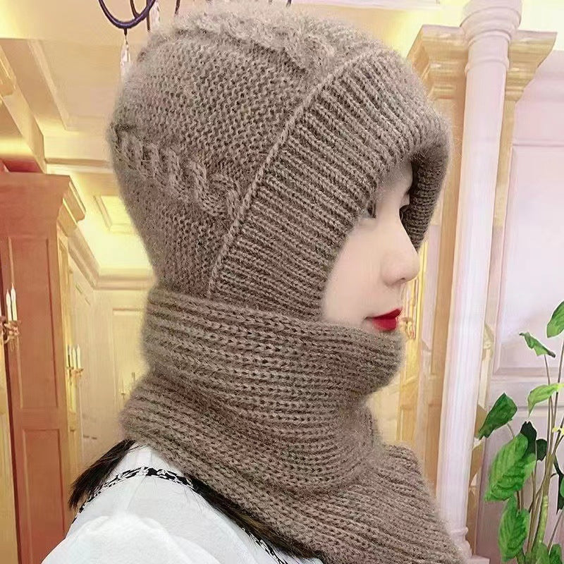 Detail shot of the soft, thermal material of the unisex cap scarf, providing warmth & wind protection