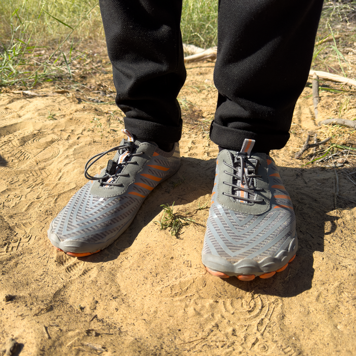 Breathable minimalist shoes, flexible sole for natural movement, ideal for active lifestyle.