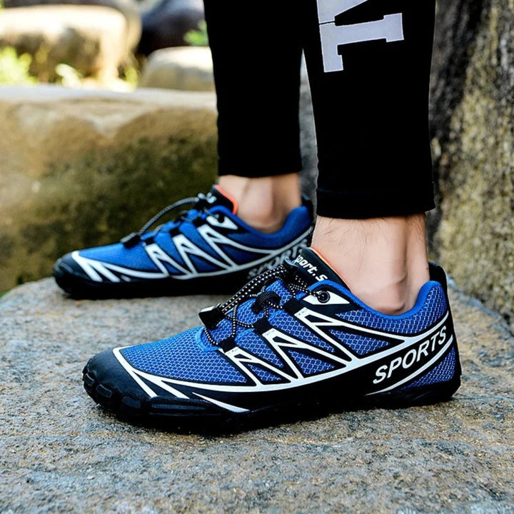 Unisex lightweight cycling shoes for road & trail, offering barefoot comfort & athletic performance.