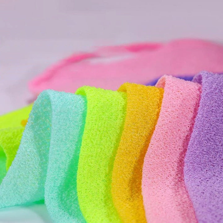 Soft yet effective back scrubber towel, ideal for deep cleansing and exfoliation