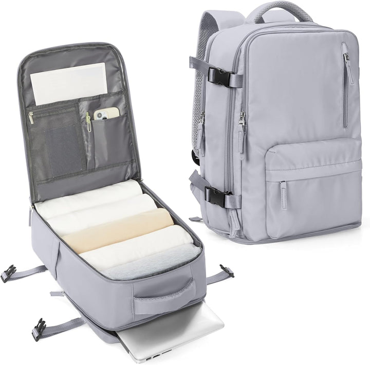 Padded messenger bag for laptops, tablets & accessories, featuring multiple organizer pockets.