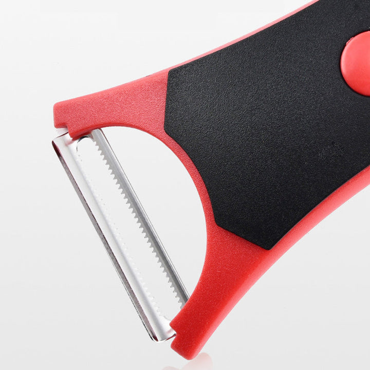 High-quality kitchen gadget: a peeler set designed for peeling potatoes, carrots, and apples.