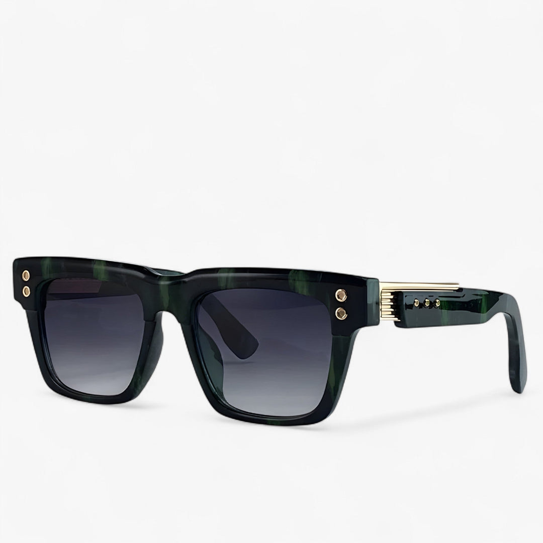 Unisex polarized steampunk sunglasses, vintage retro design, perfect fashion accessory for travel.
