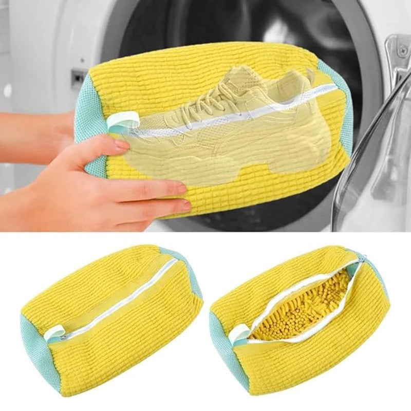 Graphic showing how to use the unisex reusable laundry shoe wash bag for optimal cleaning