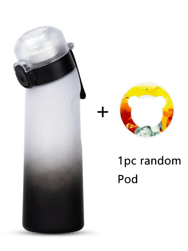 Innovative 0.65L hydration bottle with flavor pods. Enjoy fruit taste through scent, completely sugar-free.