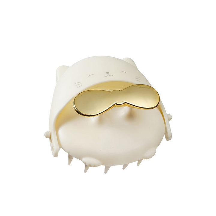 Product packaging for a scalp massager & shampoo brush, highlighting its professional salon quality.