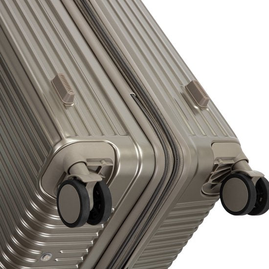 Unisex hardshell carry-on suitcase with USB charging, cupholder, and silent spinner wheels.
