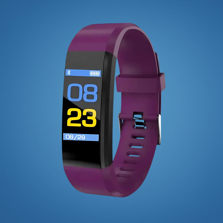 Smart wearable tech for seniors: health monitoring, fall detection, GPS for safety & independence, emergency alert.