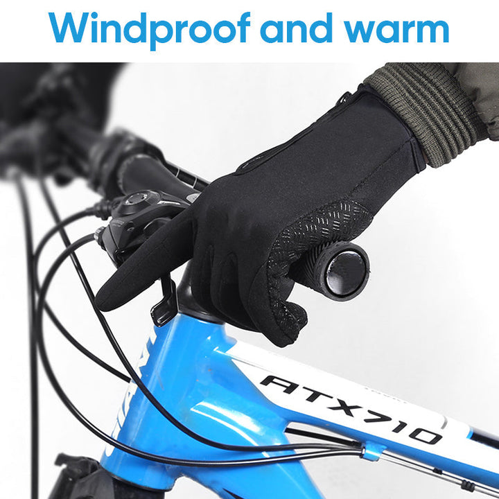 Ergonomic design of unisex thermal touchscreen winter gloves, highlighting grip and flexibility for cycling