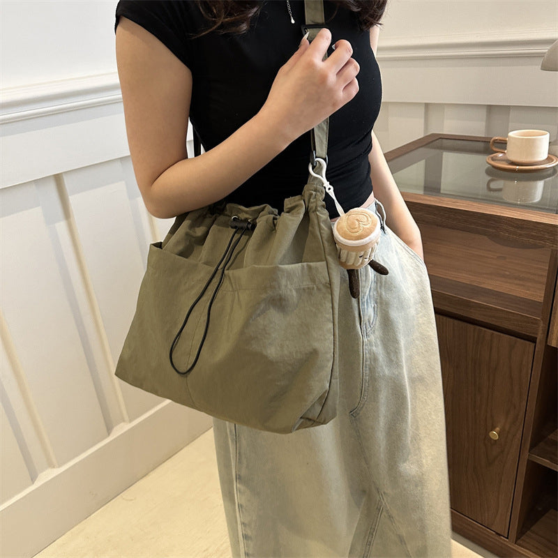 Casual shoulder messenger bag, black nylon, suitable for men & women, ultra-light travel option