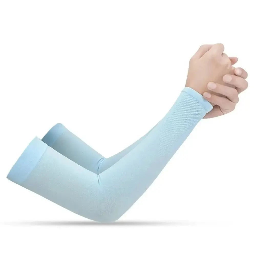 Lightweight cooling arm sleeves. Provides reliable UV protection for various outdoor adventures.