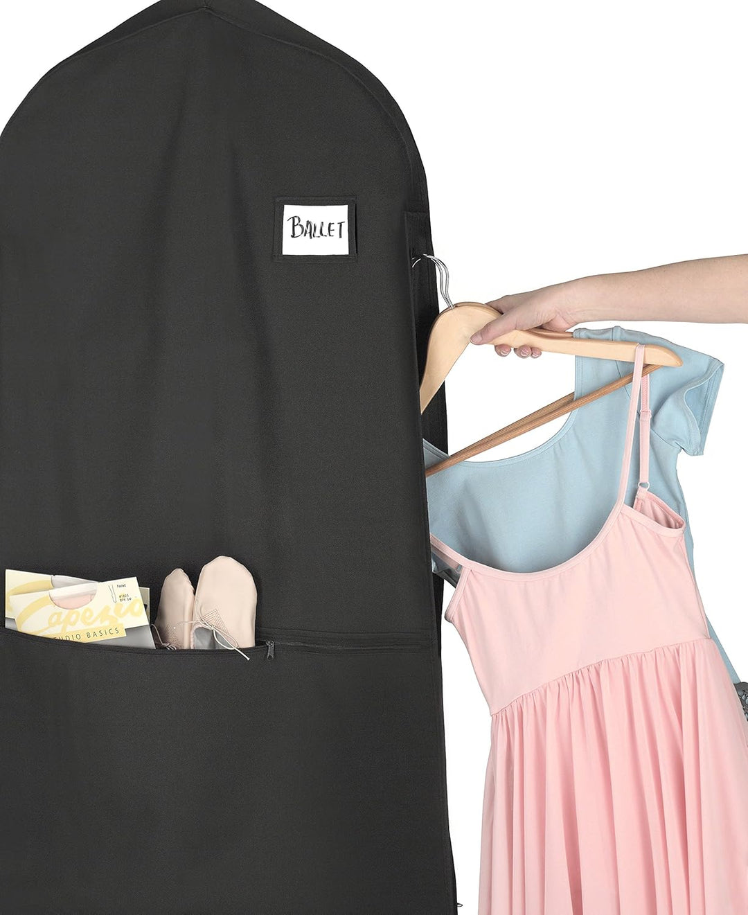 Durable unisex garment bag for suits & dresses, featuring water-repellent fabric and secure zipper.