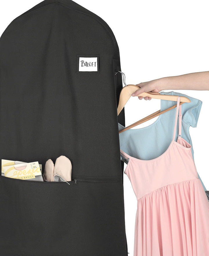 Durable unisex garment bag for suits & dresses, featuring water-repellent fabric and secure zipper.