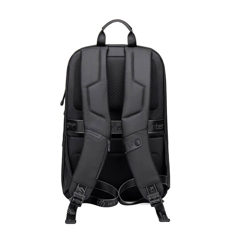 Lightweight water-resistant adventure bag, ideal as a durable travel bag or daypack for all excursions.