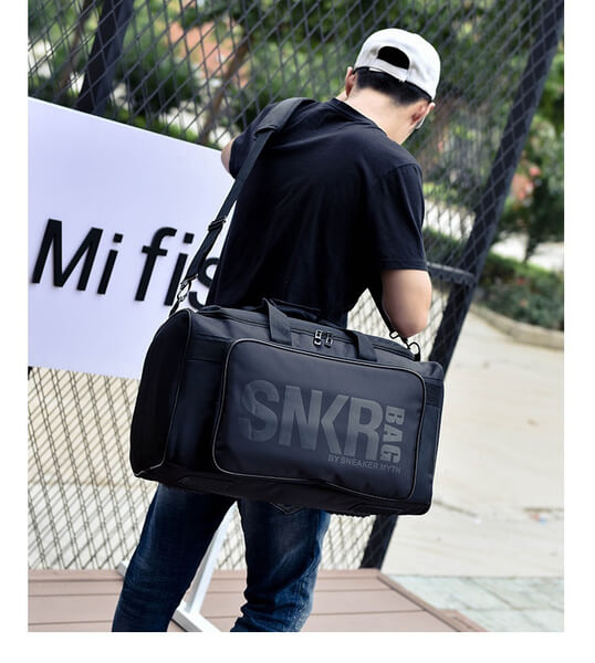 Sleek unisex water-resistant bag for sneakers, gym gear & travel. Efficient organization for shoes.