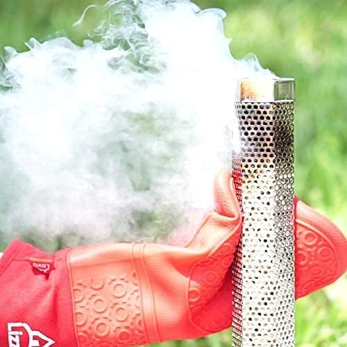 Grill smoke tube, an easy-to-use kitchen essential for infusing deep smoke flavor