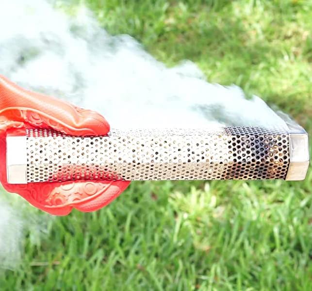 Universal smoking pipe accessory, ideal for both cold smoking and hot smoking techniques