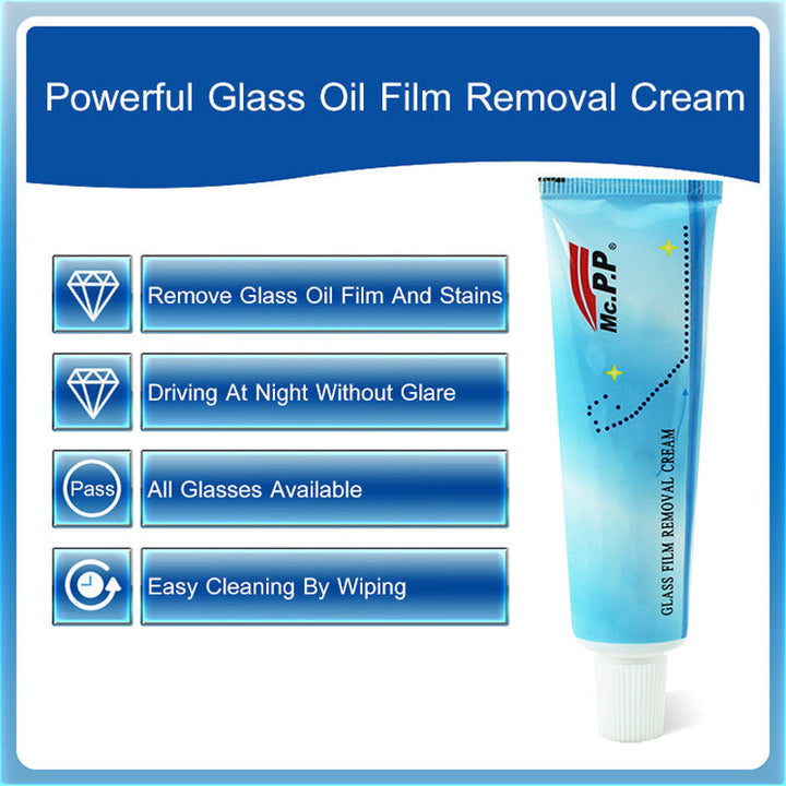 Auto detailing glass oil film remover kit, includes sponge applicator and microfiber cloth.