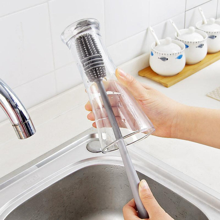 Multi-purpose bottle brush for effective cleaning of cups and bottles, a must-have kitchen tool