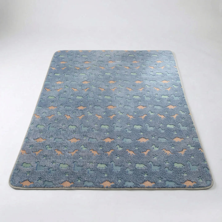 Accent area rug featuring a charming star pattern and subtle waves, enhancing whimsical home decor.