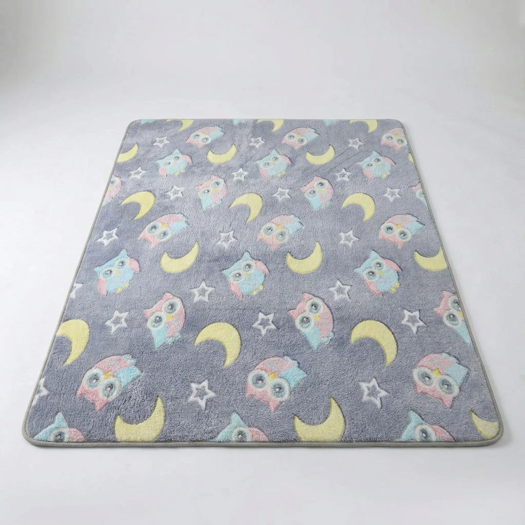 Cozy star pattern area rug for a child's bedroom, adding whimsical and celestial comfort.