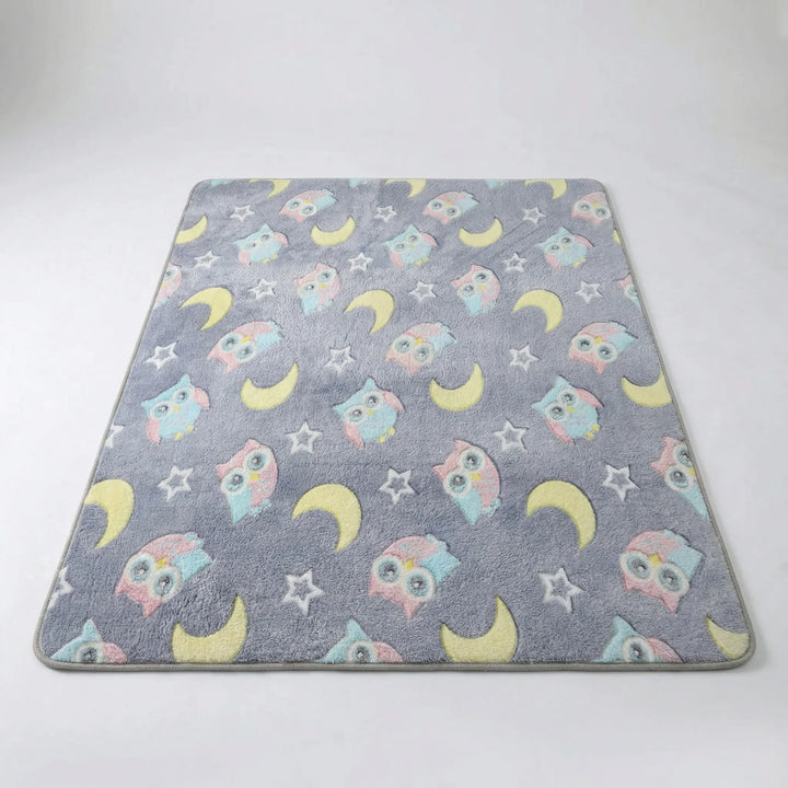 Cozy star pattern area rug for a child's bedroom, adding whimsical and celestial comfort.