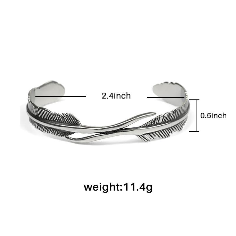 Detailed view of an adjustable feather bracelet, women's fashion jewelry, spiritual and chic